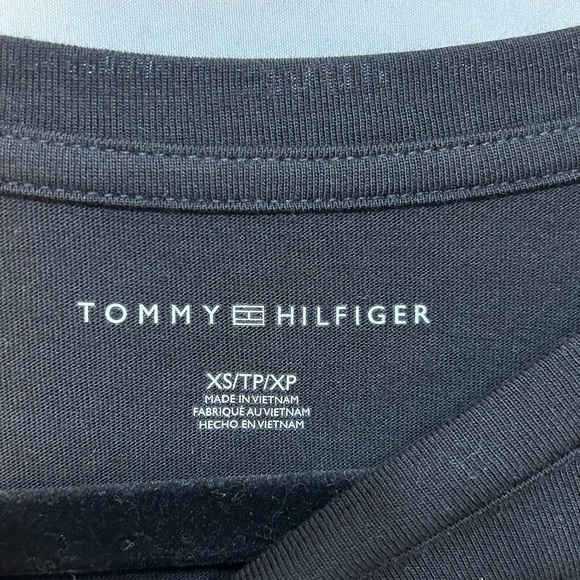 Tommy Hilfiger Women's Embellished Pocket Crewneck T-Shirt - Picture 5 of 5